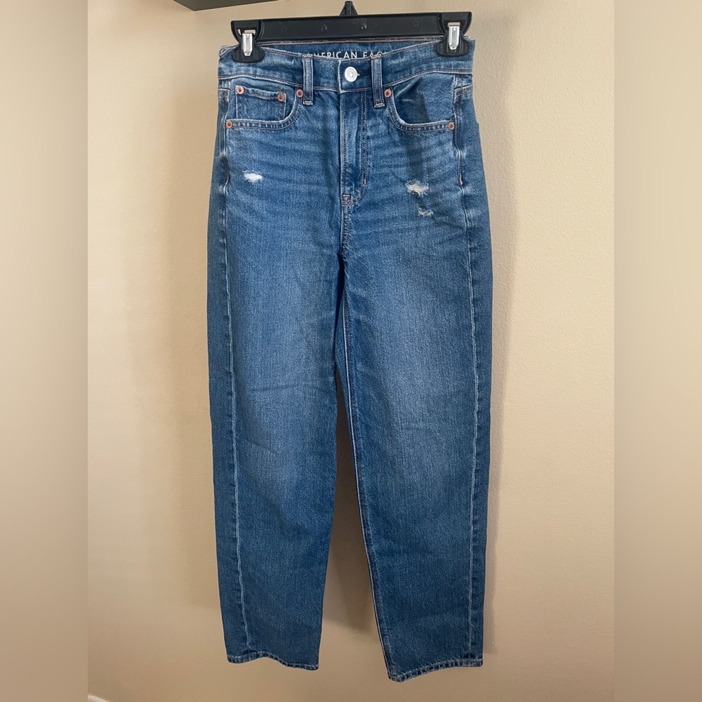 American Eagle Super High Waisted Baggy Straight Jean